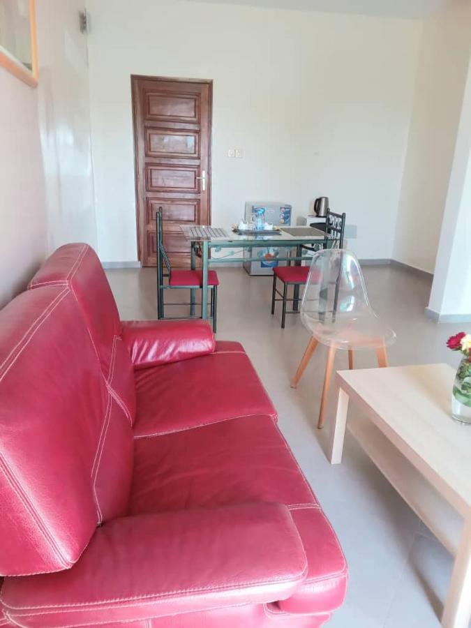 Residence Marie France Mendy Toubab Dialaw Exterior photo